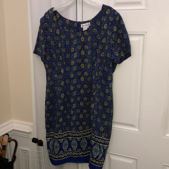 Nancy Crystal Dresses & Skirts - 100 percent silk dress Nancy Crystal Dresses & Skirts - 100 percent silk dress